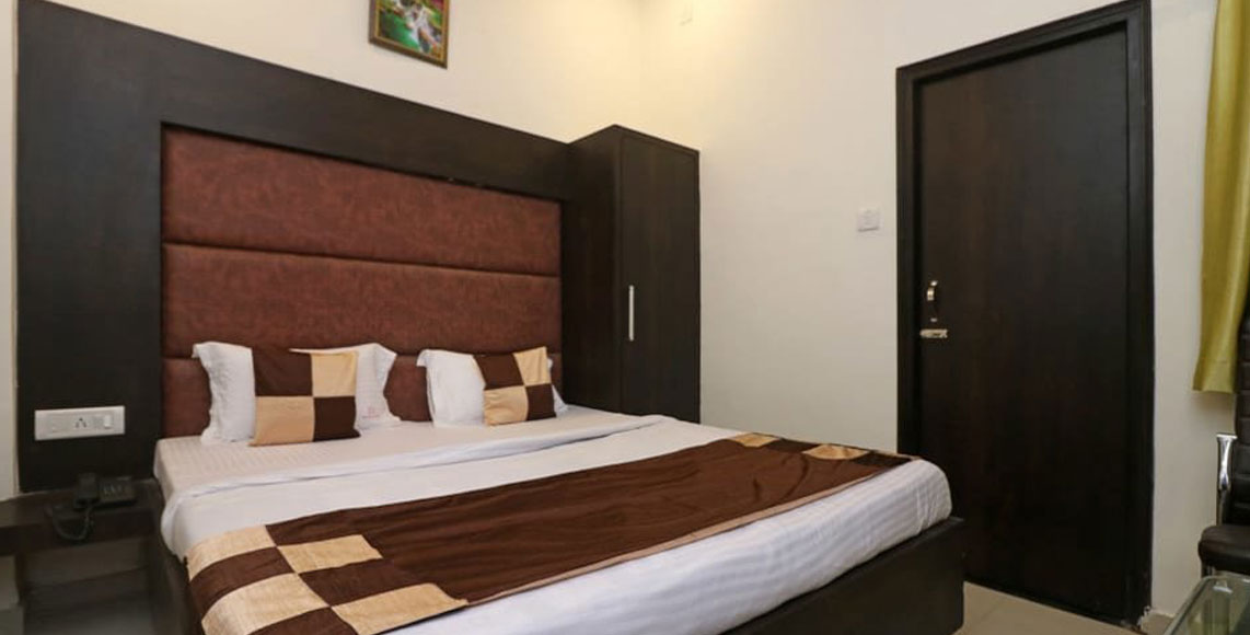 HOTEL GAGAN ROOM & BANQUET